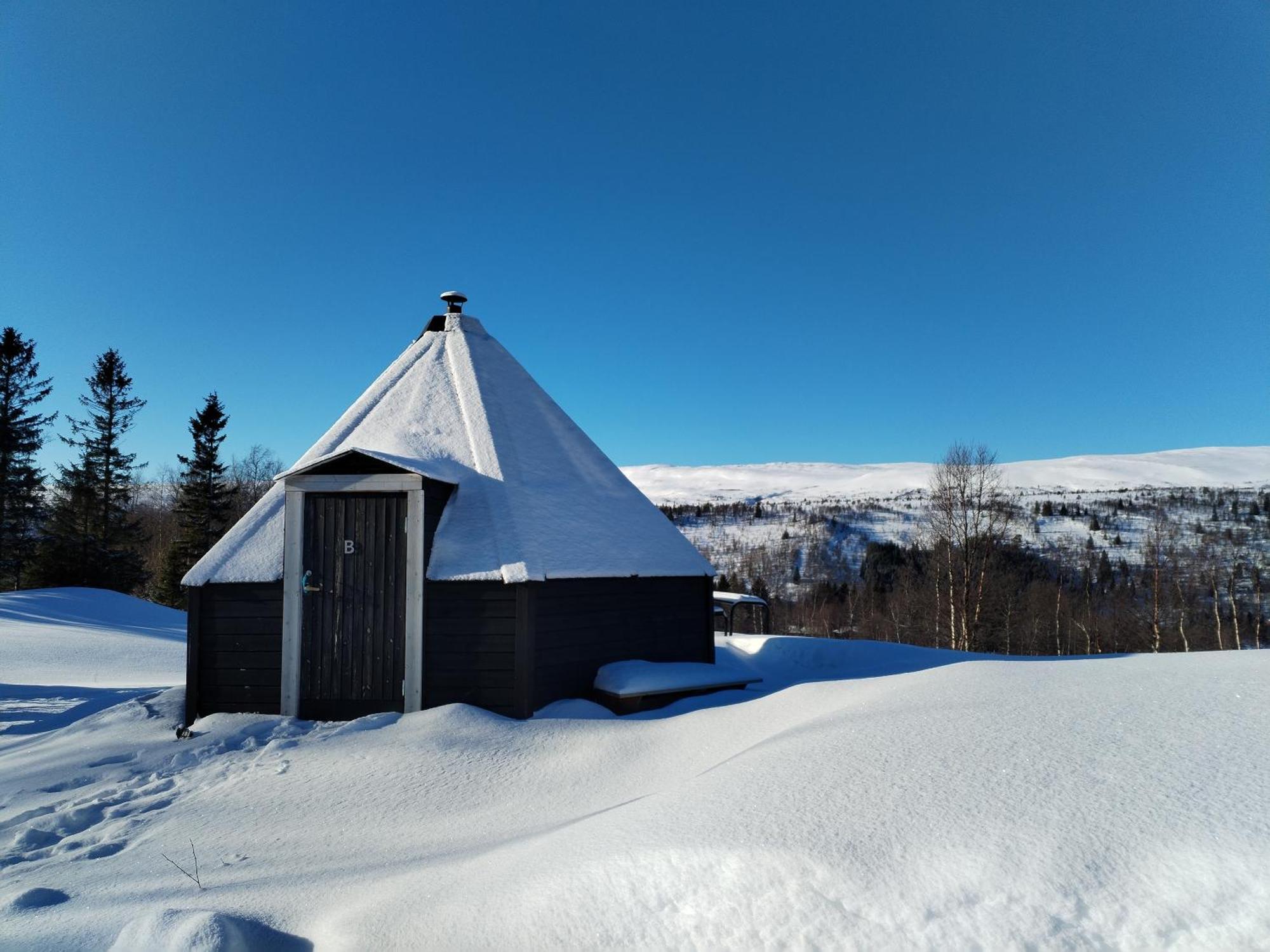 Ferienwohnung Hessdalen Ufocamp Vårhus Zimmer foto